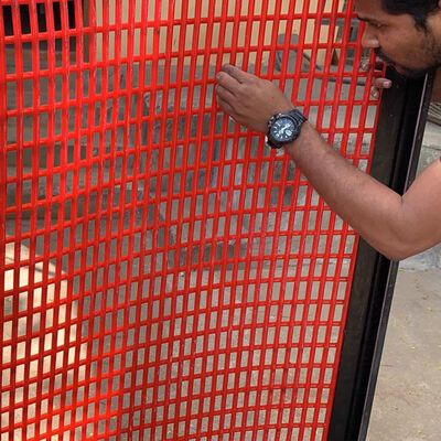 2.5mm PU CoatedTufflex Screen Mining Panel With 5mm Square Apertures