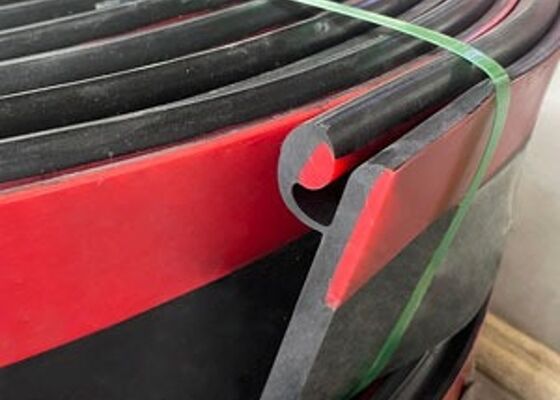 PU Conveyor Side Skirting Flexible Polyurethane Dust Suppression Conveyor Parts