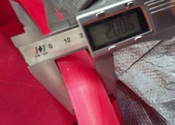 Urethane Conveyor Belt Skirting Flexible Low Friction Bulk Conveyor Protection Strip
