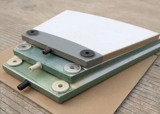 Industrial Ceramic Filter Plate Alumina Base 1 to 10 Micron Pore Chemical Filtration System