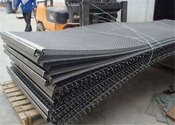 Steel woven wire mesh with high tensile strength, abrasion resistance, and various weaving types for mining