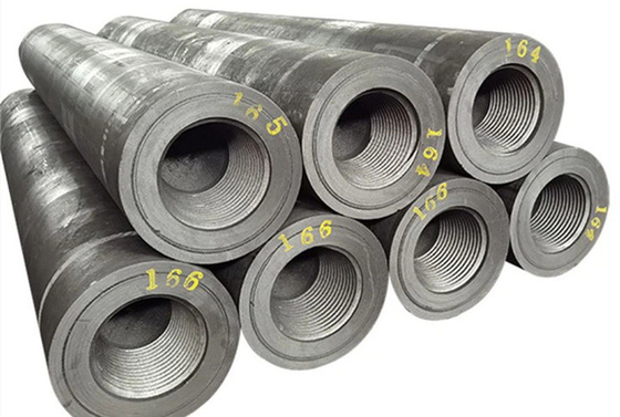 300 mm - 900 mm Uhp Electrodo de grafite para fusão industrial eficiente