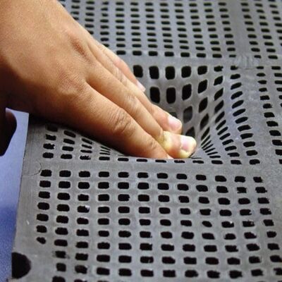 Painel de tela de borracha de alta resistência ao desgaste 60*12mm com estrutura de aço para aplicações de mineração anti-bloqueio