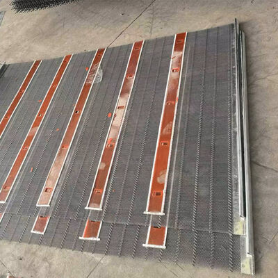 Grelha de tela de auto-limpeza de ondulação de poli-tecido enrolada para peneiras de mineração negra em tela vibratória