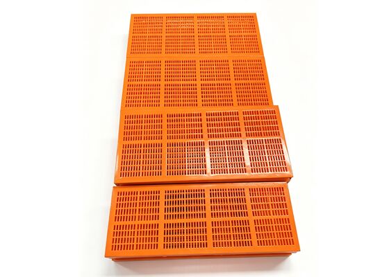 Painel modular de poliuretano com elementos de fixação de alfinetes para pavimentos de equipamentos de mineração
