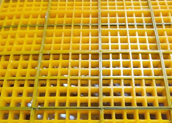 30 mm - 60 mm espessura Polyurethane Screen Mesh com Abertura Quadrada, Retangular, Redonda e Mosaico, parafusos, barra de pressão, conexão de gancho para mineração