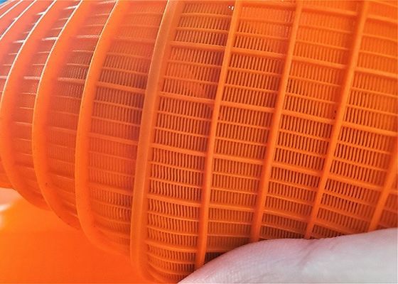 Tela Vibratória Perfurada de Poliuretano com 5mm de Espessura 1040x700mm Resistente à Corrosão Alta Eficiência de Peneiramento